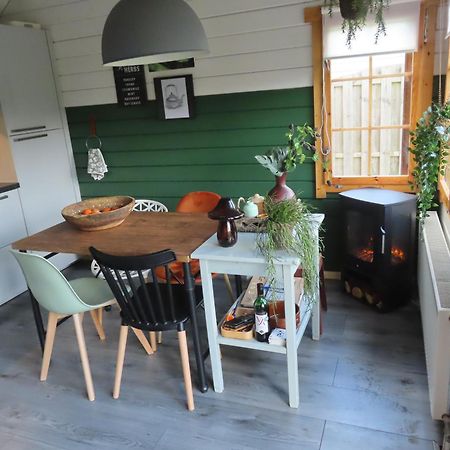 Tiny Botanic House Villa Tzummarum ภายนอก รูปภาพ