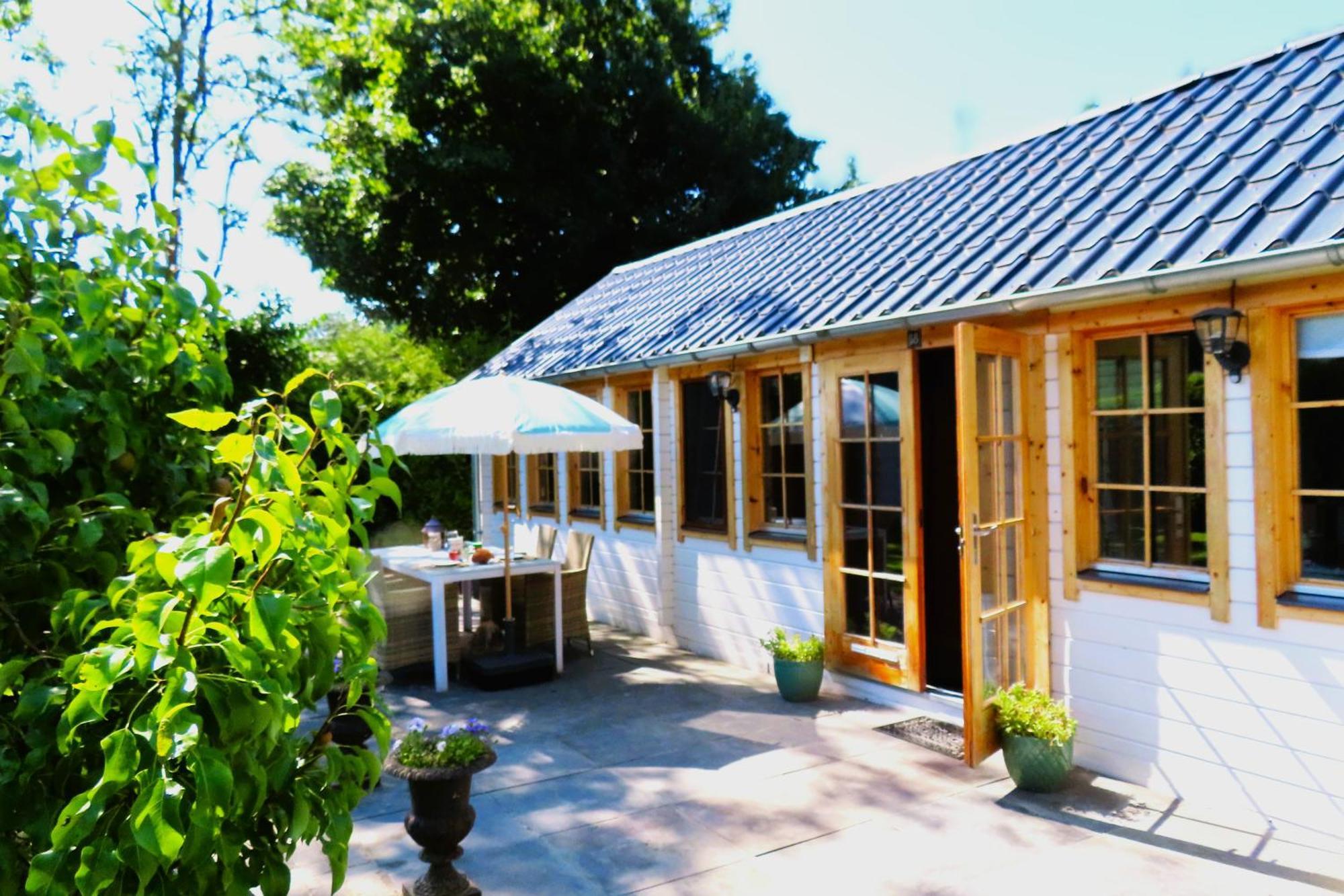 Tiny Botanic House Villa Tzummarum ภายนอก รูปภาพ